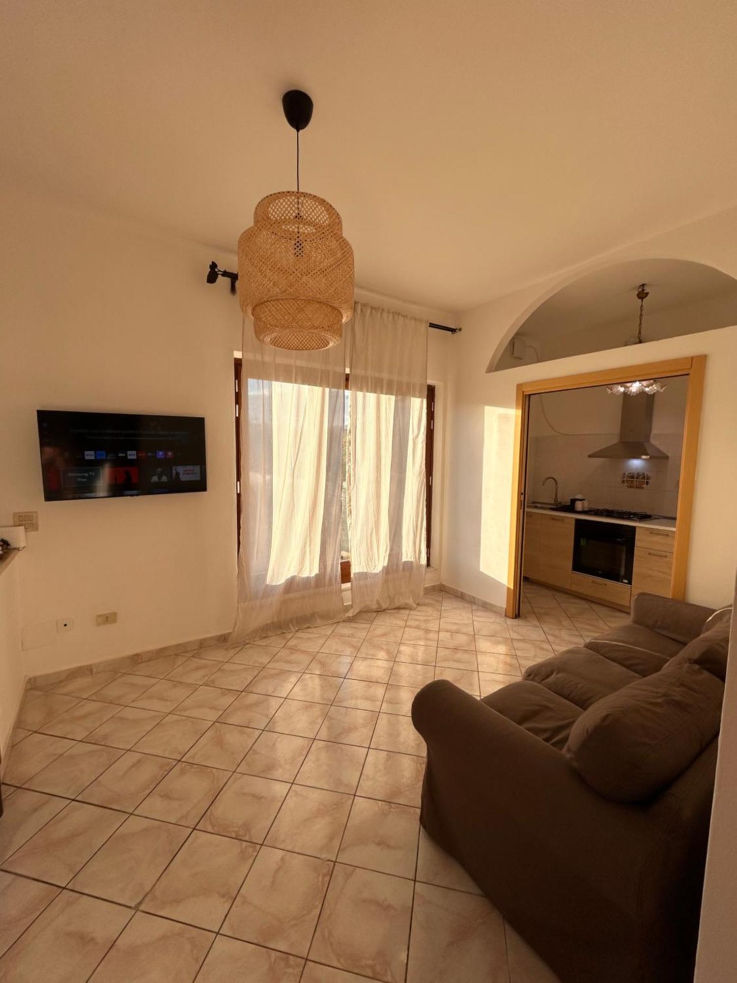 Sunny Apartment Marina di Massa Exteriör bild
